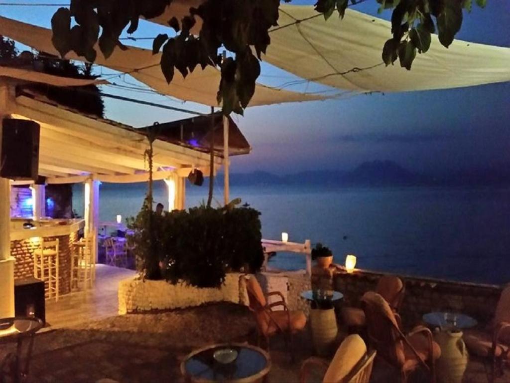Taradella Hotel Alissos 外观 照片