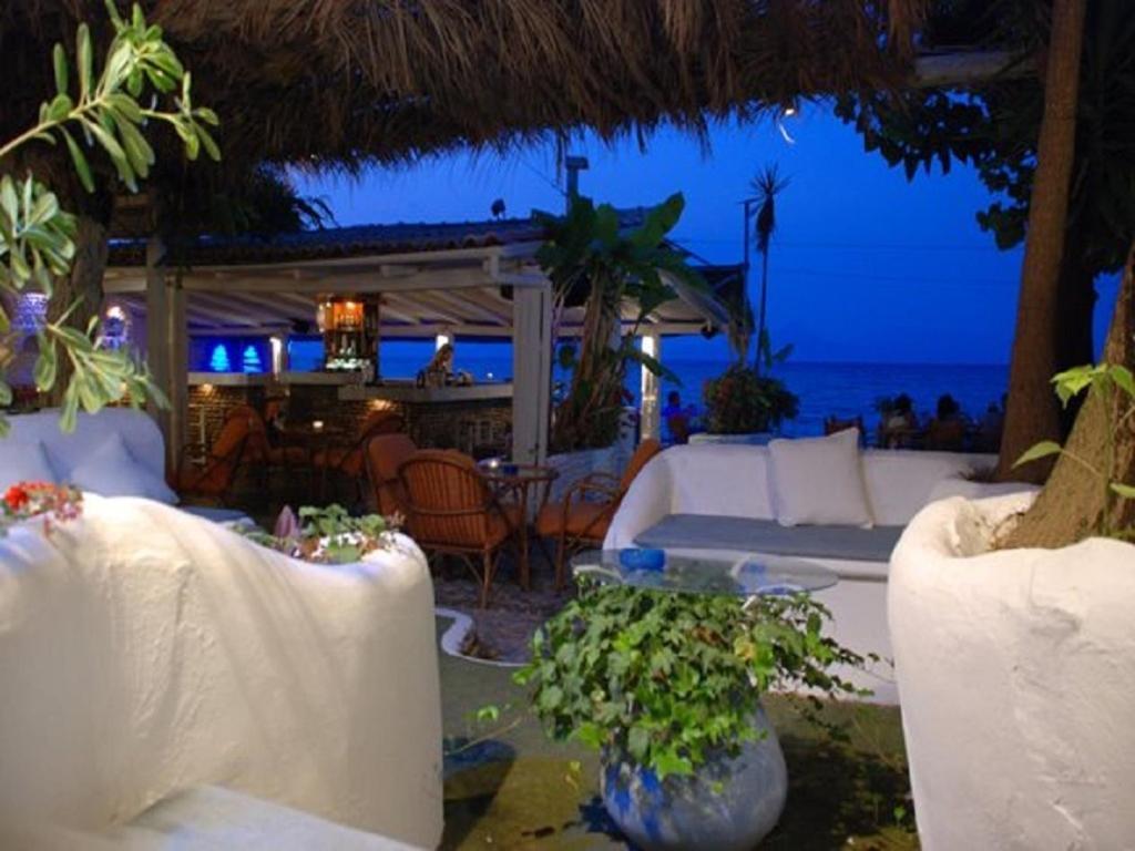 Taradella Hotel Alissos 外观 照片