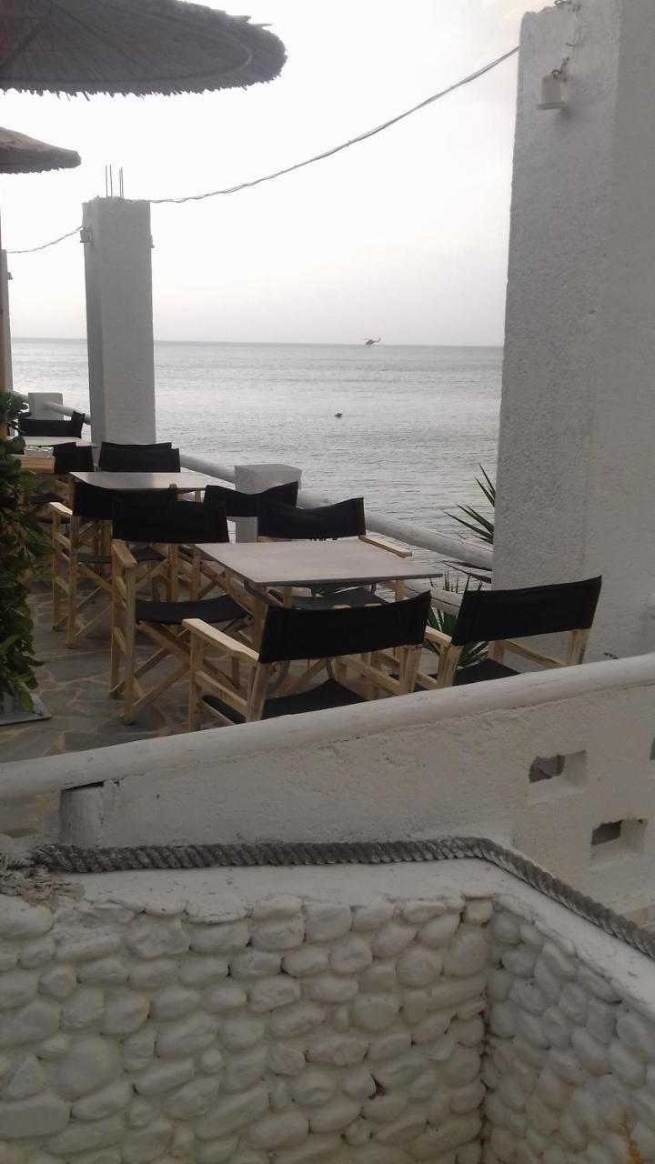 Taradella Hotel Alissos 外观 照片