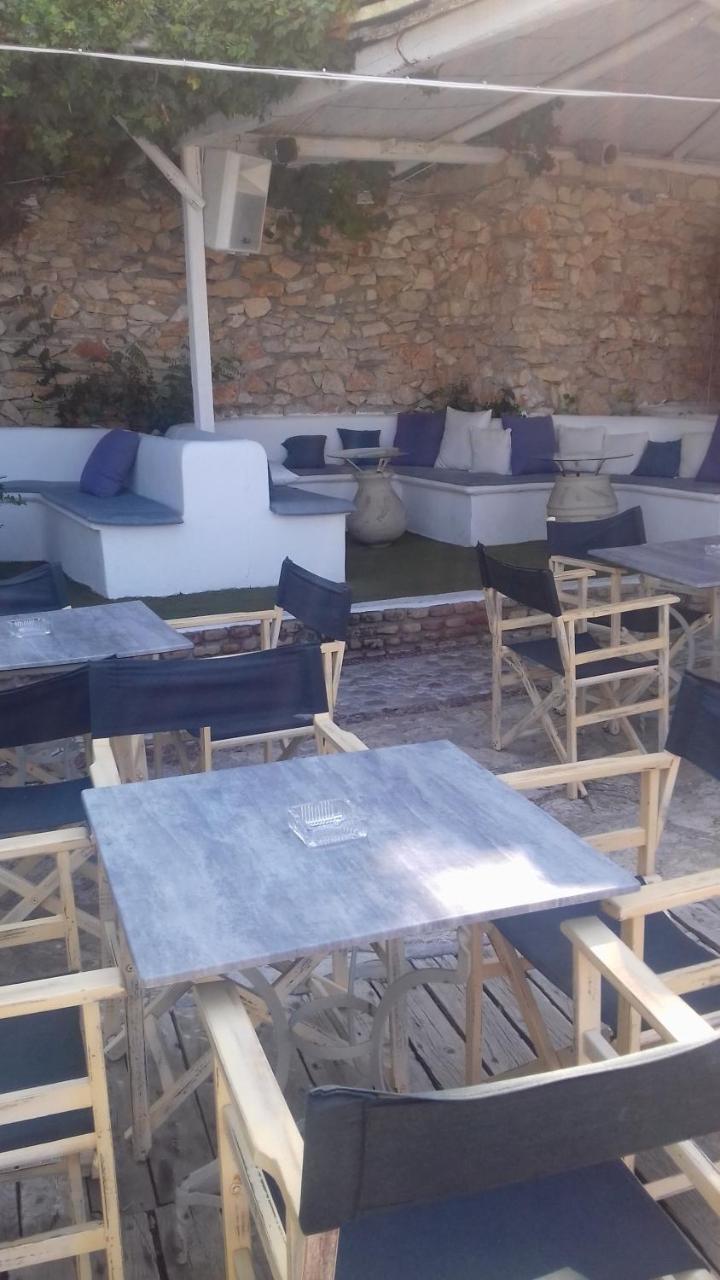 Taradella Hotel Alissos 外观 照片