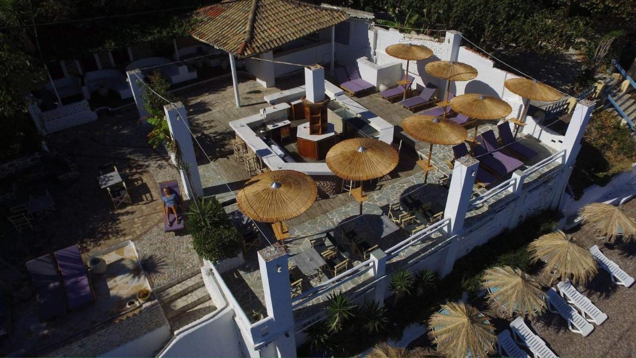 Taradella Hotel Alissos 外观 照片